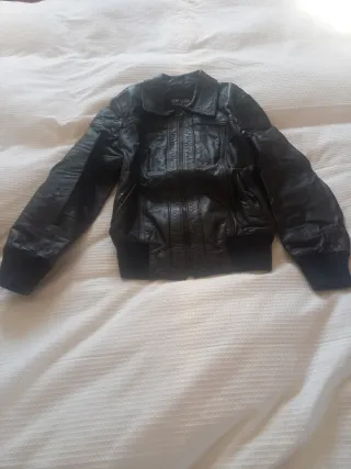 Cazadora cuero. #cazadora cuero#