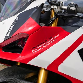 Ducati Panigale V2 Superquadro Edición Final