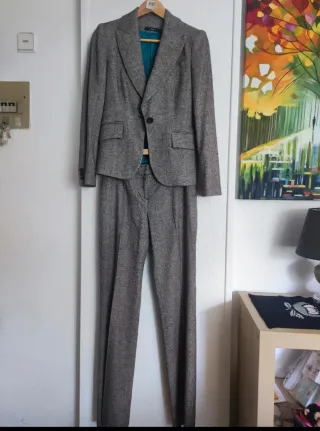 Traje chaqueta Cortefiel Talla 40 como nuevo