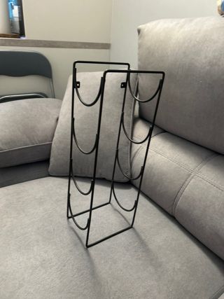 Botellero de hierro negro