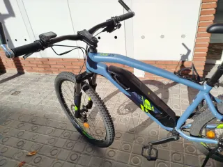 Bicicleta eléctrica Rockrider ST 100