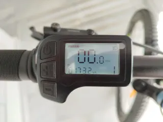 Bicicleta eléctrica Rockrider ST 100