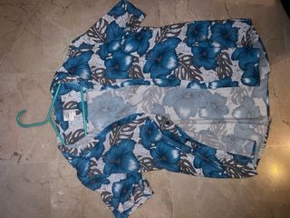 Camisa Estampada Flores Azul Hombre