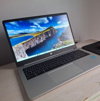 Portátil HP Azul y Plata