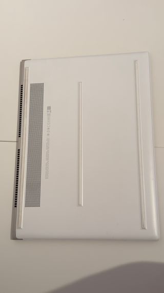 HP Spectre Portátil Blanco Ultraslim