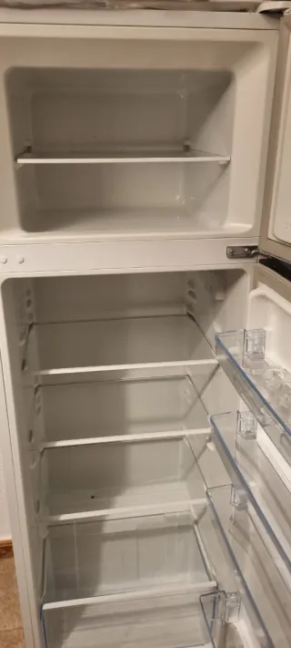 Nevera Hisense dos puertas