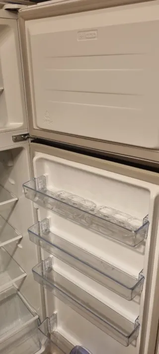 Nevera Hisense dos puertas