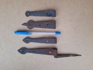 4 bisagras antiguas de hierro forjado 10 y 13,5 cm