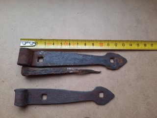 4 bisagras antiguas de hierro forjado 10 y 13,5 cm