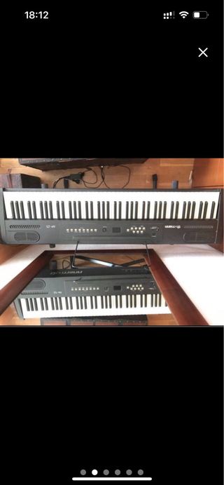 Piano digital Thomann DP-25 con soporte