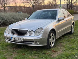 IMPECABLE MERCEDES E500 PEGATINA B