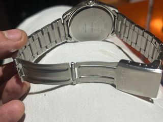 Reloj Casio Rosa y Plateado