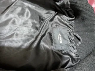 Bomber acolchada TWINSET negra con tachuelas