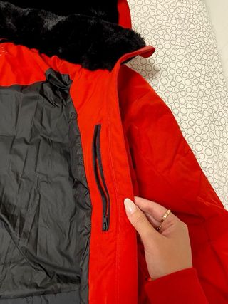 Chaqueta de esquí Oysho Roja