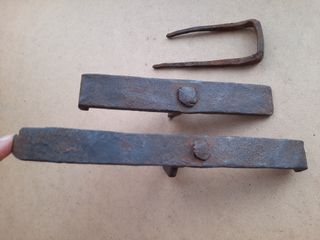 2 Cerrojos antiguos hierro forjado y pasador