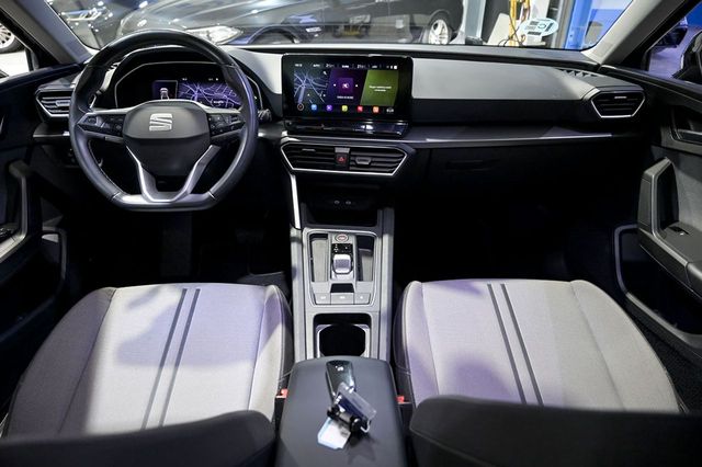 Seat Leon   2.0 TDI 110kW DSG7 Style Go