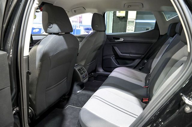 Seat Leon   2.0 TDI 110kW DSG7 Style Go