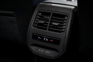 Seat Leon   2.0 TDI 110kW DSG7 Style Go