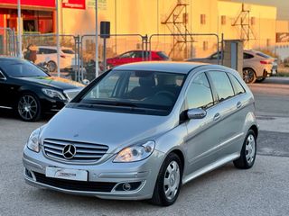 Mercedes-Benz B180d / Automatico