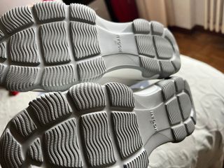 Zapatillas Hogan grises y blancas, nuevas.