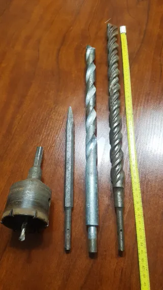 Brocas y cincel para taladro.No hago envíos.