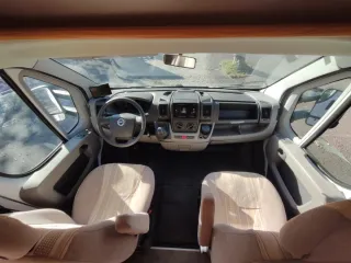 Autocaravana cama francesa pilote 670