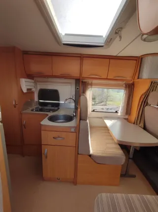 Autocaravana cama francesa pilote 670