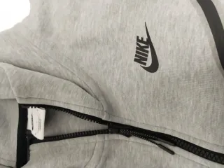 Chándal Nike tech gris