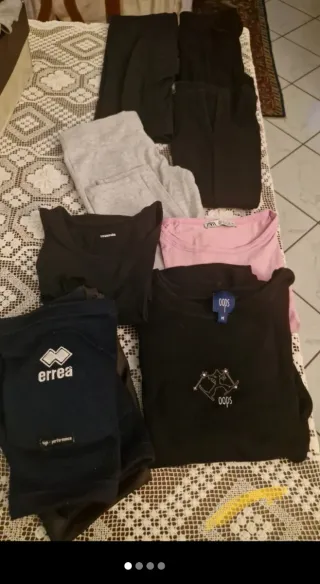 Set  pezzi: Leggings, Canotta, T-shirt