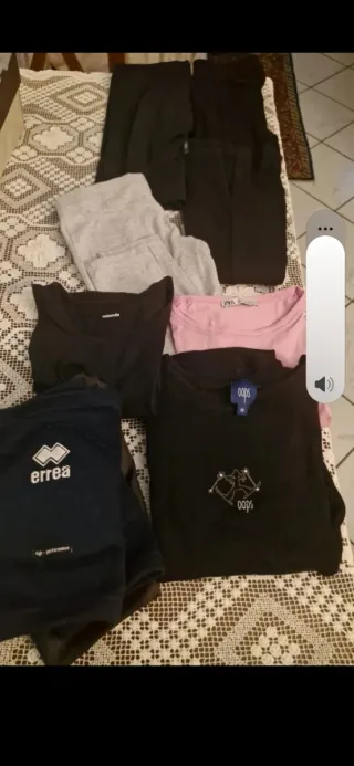 Set  pezzi: Leggings, Canotta, T-shirt