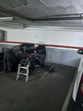Plaza de garaje para moto (alquiler)