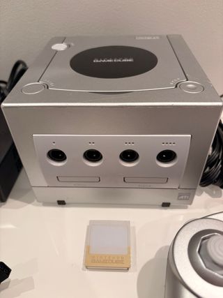 Nintendo GameCube + Juegos