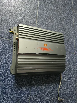 Amplificador JBL DA 6502 Plata