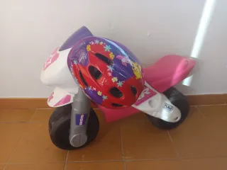 Moto correpasillos + Casco infantil