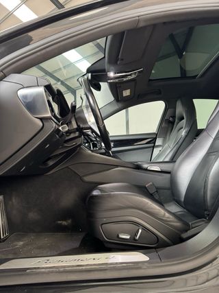 Porsche Panamera 4 Hybrid