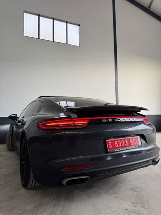 Porsche Panamera 4 Hybrid