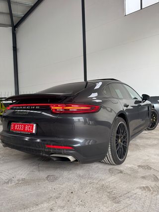Porsche Panamera 4 Hybrid