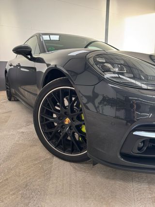 Porsche Panamera 4 Hybrid