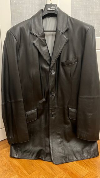 Chaqueta de piel hombre larga negra