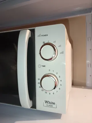 Microondas Orbegozo White Class