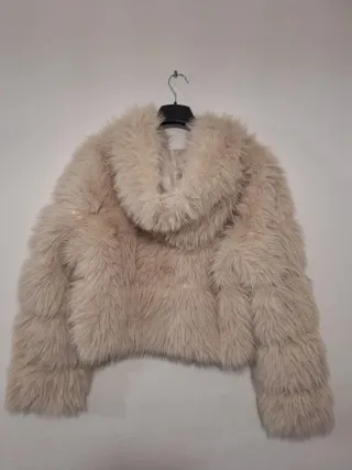 Abrigo beige peludo # Rebajas 40%