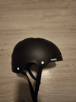 Kit Patinaje Negro (Patines, Casco, Protecciones)