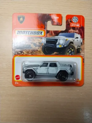 Matchbox Lamborghini LM002 Plata