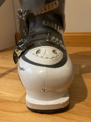 Botas de esquí Atomic y bolsa