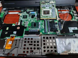 Piezas Dell Precison M6600 Nvidia quadro 2GB