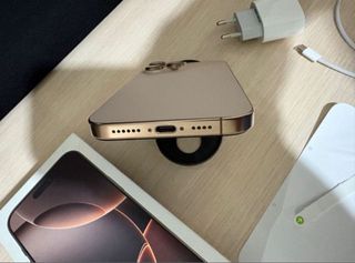 iPhone 16 Pro Max Color Titanio Natural