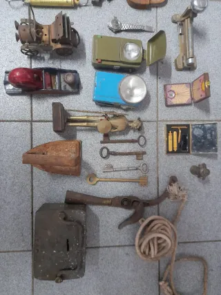 Antigüedades Varias