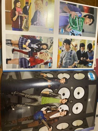 Jonas. Libro de pósters