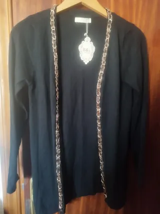 Cárdigan negro lana fina con cadena