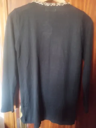 Cárdigan negro lana fina con cadena